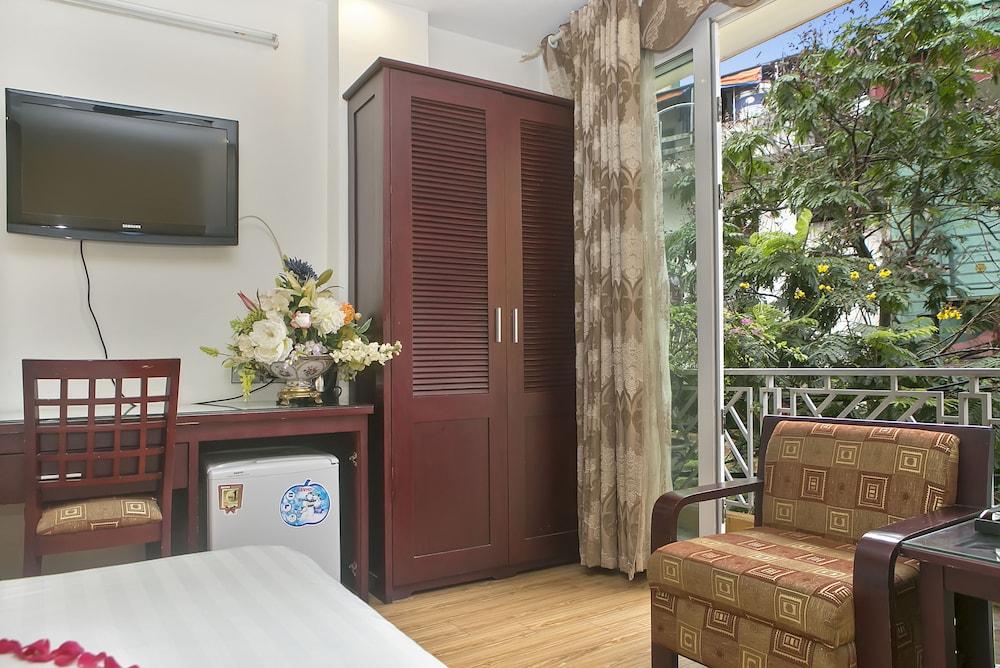 Cristina Center Hotel & Spa Hanoi Exterior photo