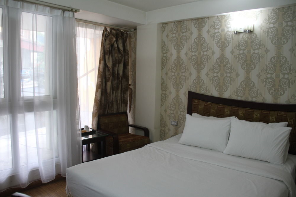 Cristina Center Hotel & Spa Hanoi Exterior photo
